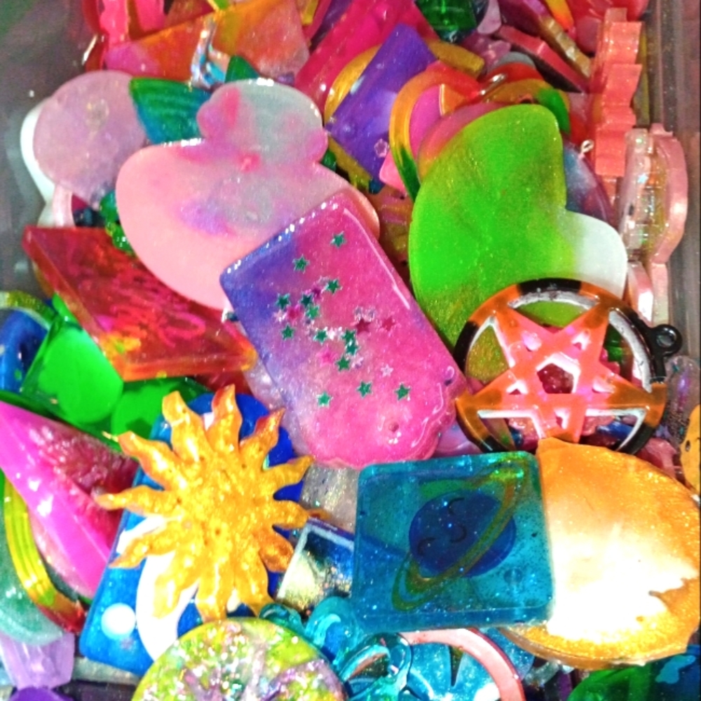 Live show pick your pendants!